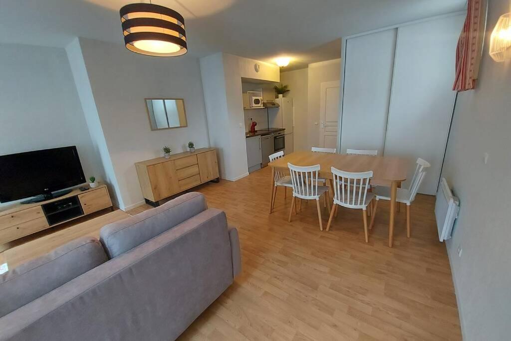 Appartement Moderne, Hyper-Centre - 6/8 Pers. Bagnères-de-Luchon المظهر الخارجي الصورة